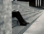 Технические работы завершены: обновленный нейро-ассистент Мария Абогада работает на новом сервере в Санкт-Петербурге